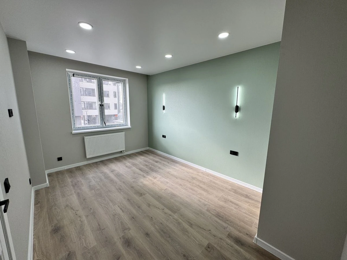 Трехкомнатная квартира в ЖК «Альпы»