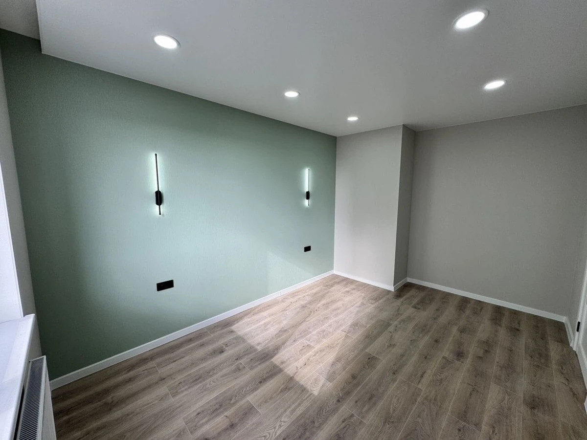 Трехкомнатная квартира в ЖК «Альпы»