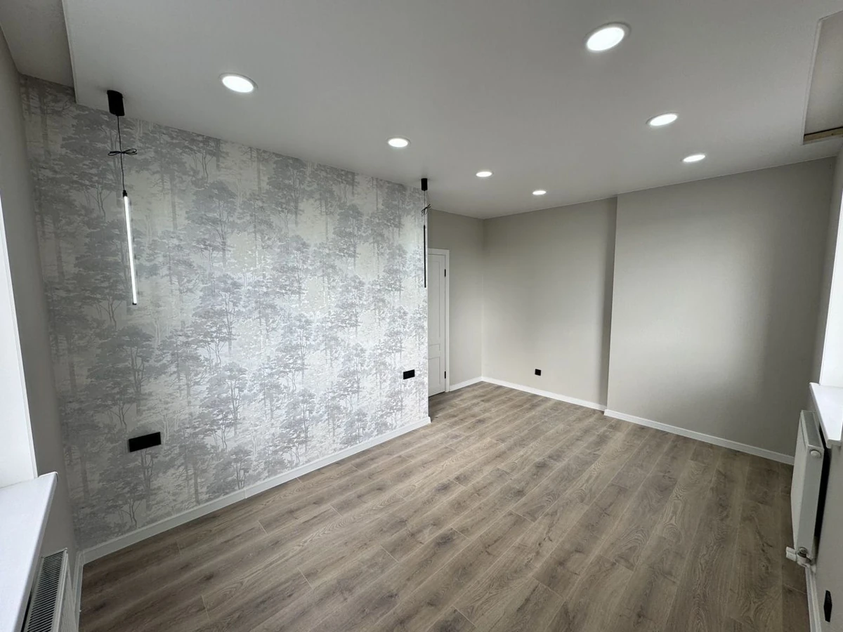 Трехкомнатная квартира в ЖК «Альпы»